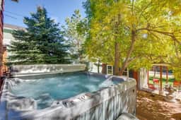 Red Lodge Retreat - Hot Tub - Fire Pit - Room To Gather - Image 3