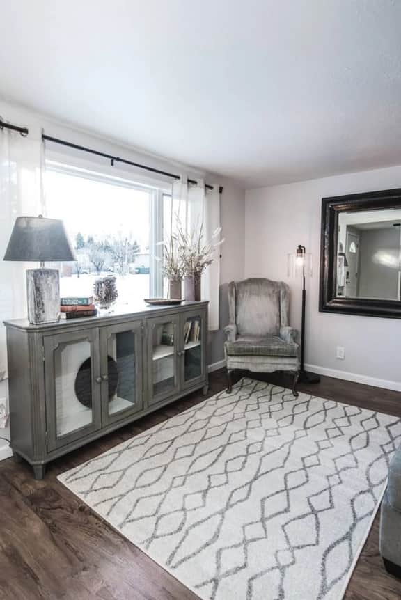 The Green House - Downtown - Hot Tub - 3 King Beds - Stay Like a Local - Image 5